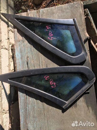 Задняя форточка Volvo S80