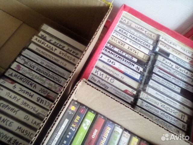 Аудиокассеты (со списком)