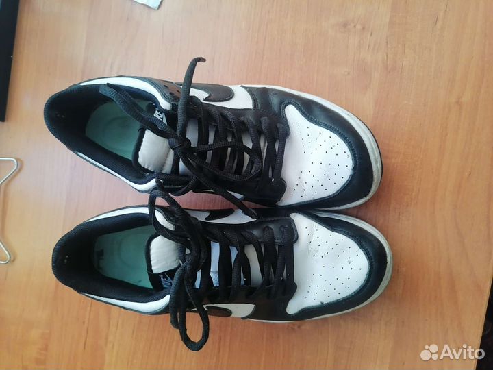 Nike dunk low retro white black