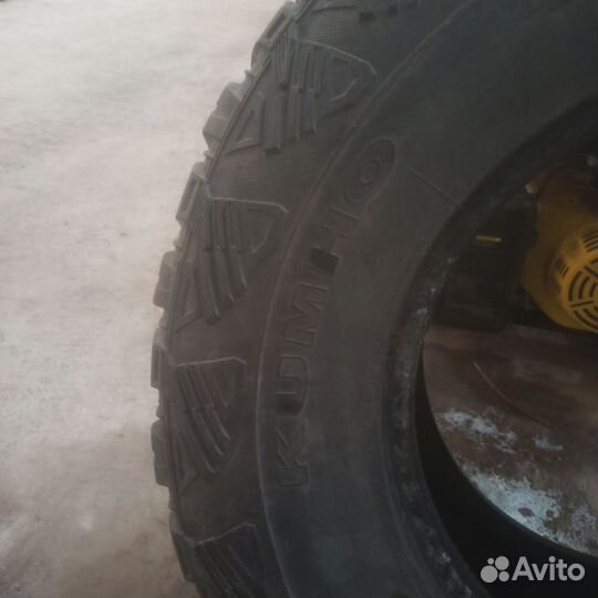 Kumho Road Venture MT71 315/70 R17