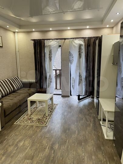 2-к. квартира, 42 м², 2/4 эт.