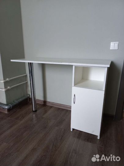 Маникюрный Стол складной бу