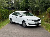 Skoda Rapid 1.6 AT, 2017, 180 274 км, с пробегом, цена 699 000 руб.