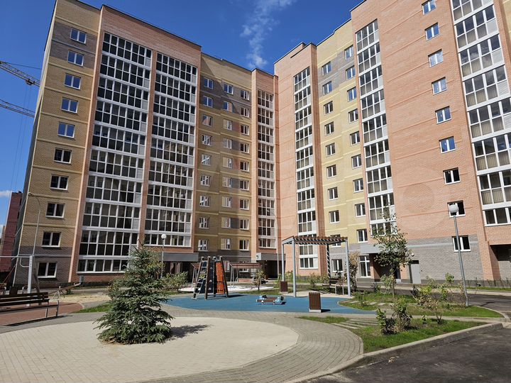 3-к. квартира, 69,8 м², 1/10 эт.