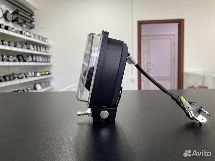 Фара светодиодная LED ближний/дальний