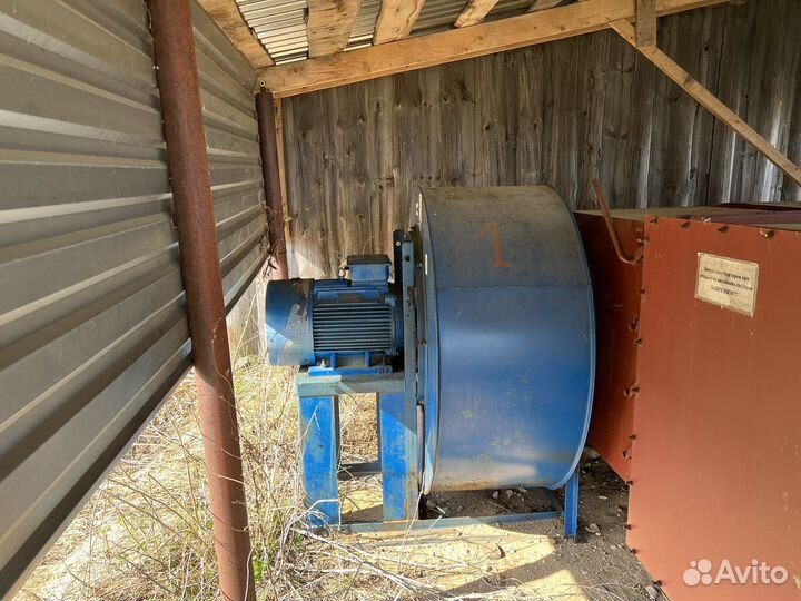 Электродвигатели разные, вентиляторы