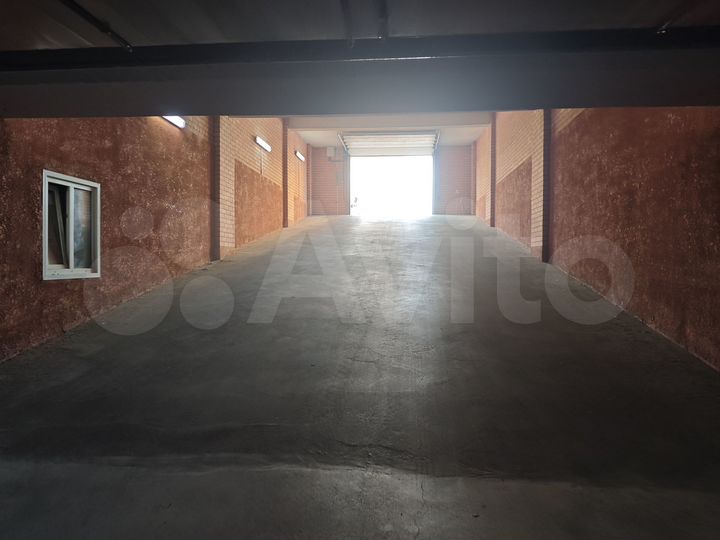 Машиноместо, 13 м²