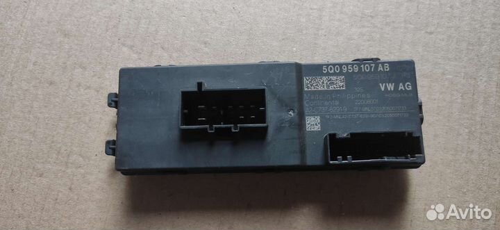 Блок управления крышки багажника Volkswagen