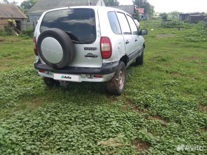 Chevrolet Niva, 2003