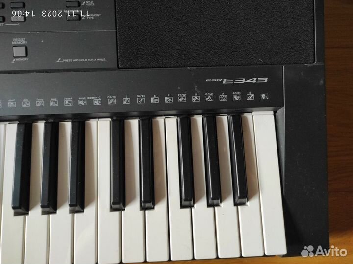 Синтезатор Yamaha PSR-E343