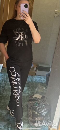 Спортивный костюм женский calvin klein