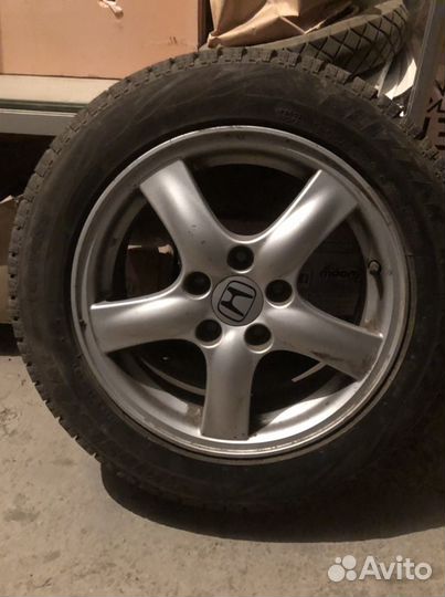 Bridgestone Blizzak Ice 205/55 R16