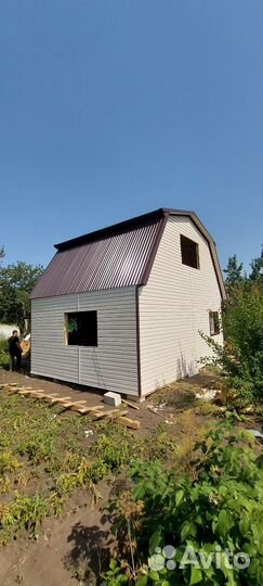 Бригада строителей