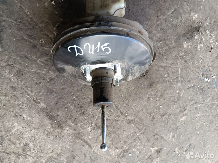 Вакуумный усилитель с гтц Volkswagen Jetta 5