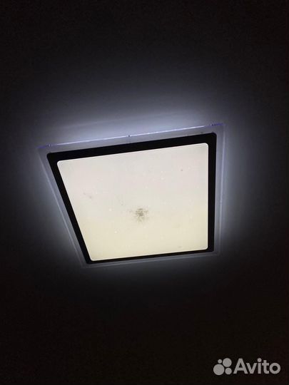 Светильники потолочные