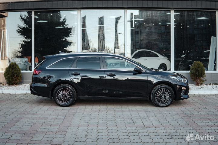 Kia Ceed 1.6 AT, 2021, 65 000 км