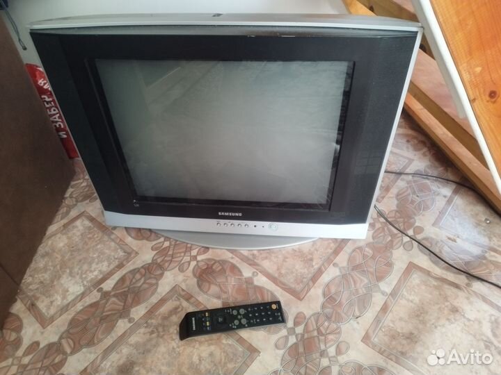 Телевизор samsung