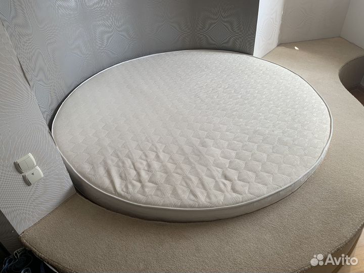 Круглый матрас 200