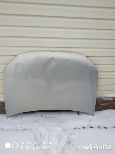 Volkswagen polo капот