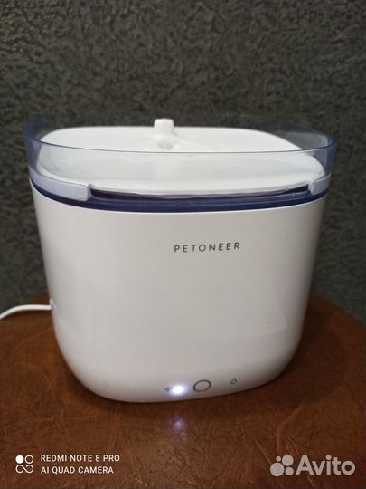 Умная поилка-фонтан с WiFi для кошек и собак