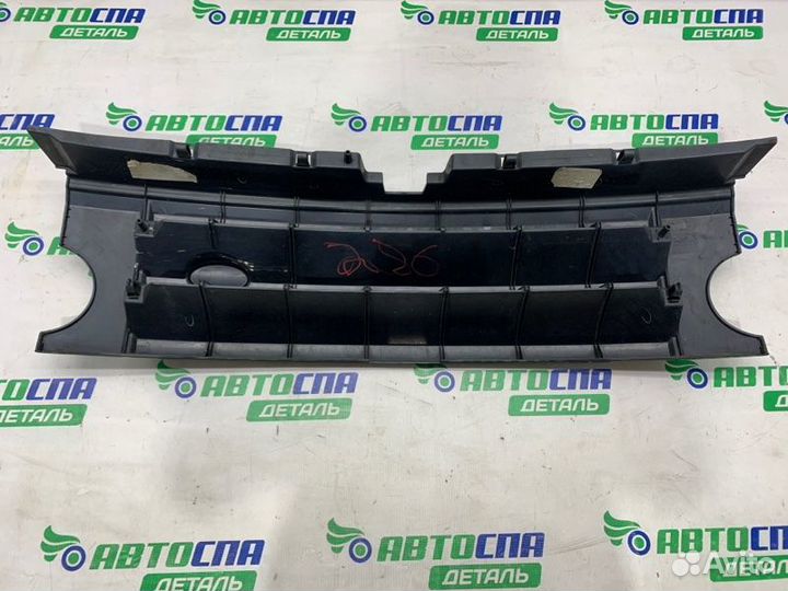 Решетка радиатора передняя Land Rover Discovery 3