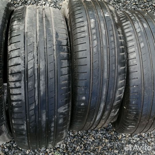 Yokohama BluEarth-A 215/65 R16 98H