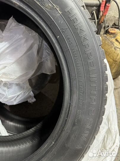 Nokian Tyres Hakkapeliitta 8 SUV 265/50 R20