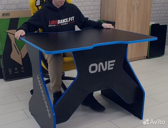 Игровой компьютерный стол vmmgame One Dark Red