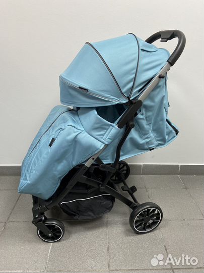 Прогулочная коляска luxmom v3