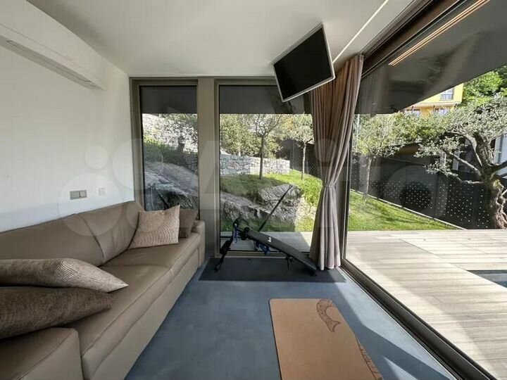 Коттедж 185 м² на участке 5 сот.