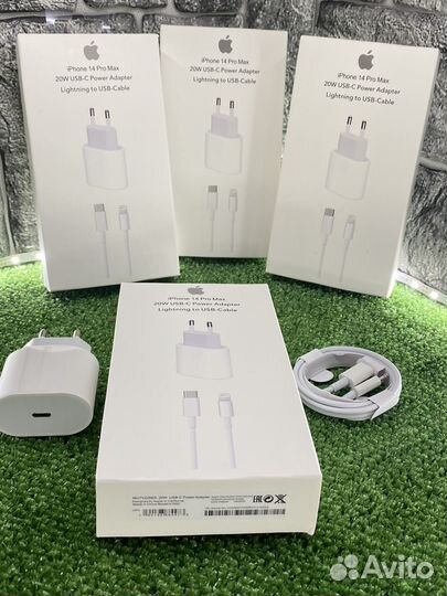 Быстрая зарядка для iPhone 20w + кабель