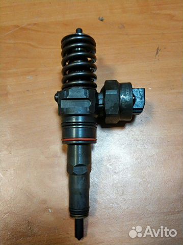 Форсунка 1.9 TDi VW Audi 038 130 073 J