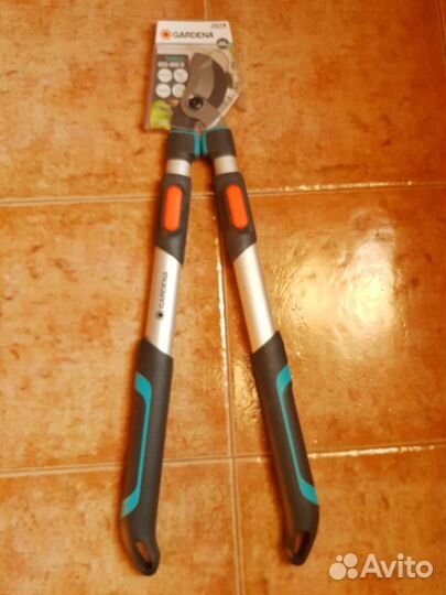 Сучкорез gardena