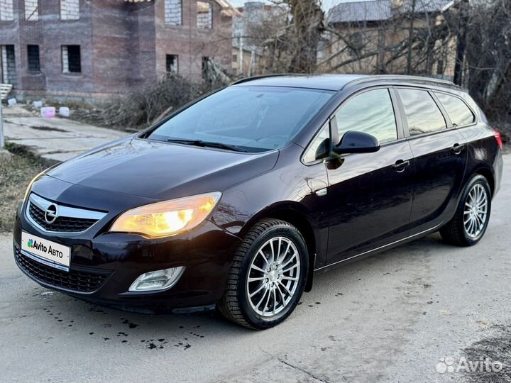 Opel Astra 1.6 МТ, 2012, 132 700 км