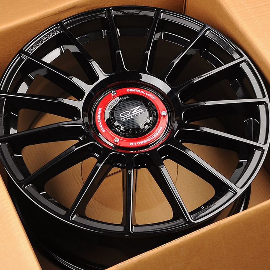 Диски KoKo Kuture FF009 7.5x17/5x114.3 D73.1 ET38 Full Gloss Black литой
