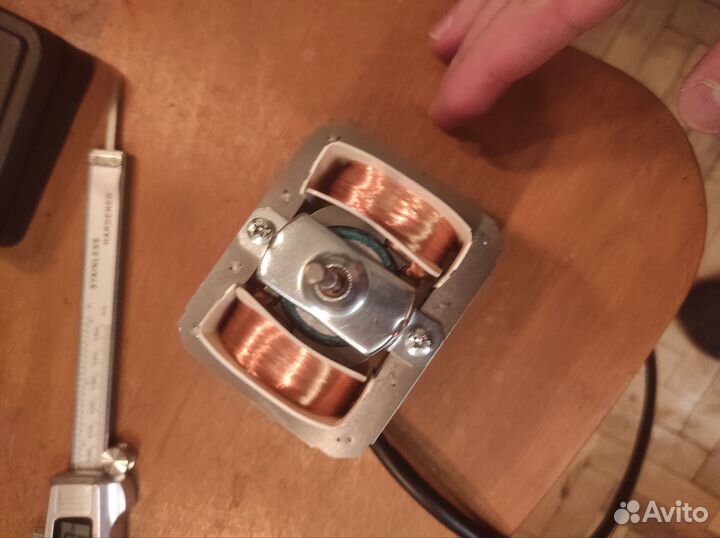 Двигатель для кухонной вытяжки kp27dt003