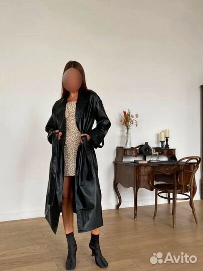 Кожаный плащ женский