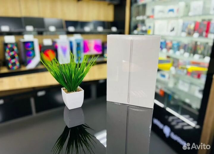 iPad 2021 9-gen Silver 64Гб Новый