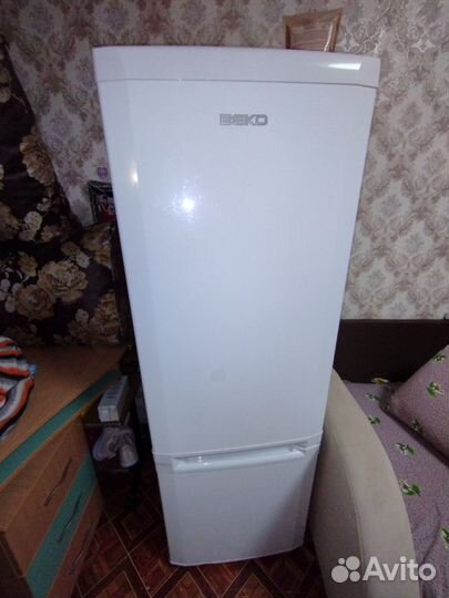 Холодильник бу маленький