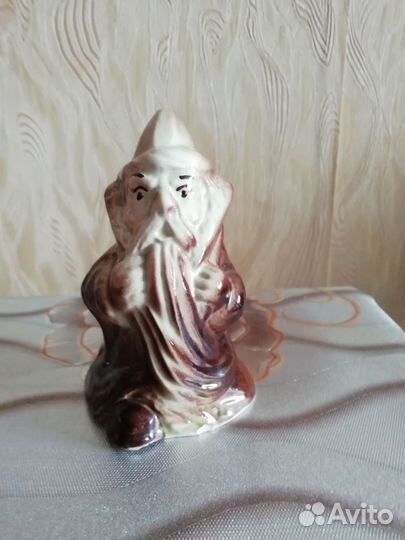 Фарфоровая статуэтка 50 г. Дед Мороз с топором