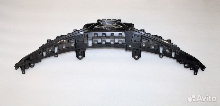 Camry 70 Оригинальная Решетка радиатора в сборе
