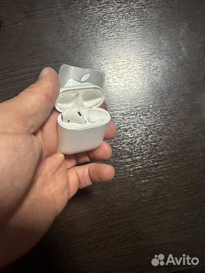 Airpods 2