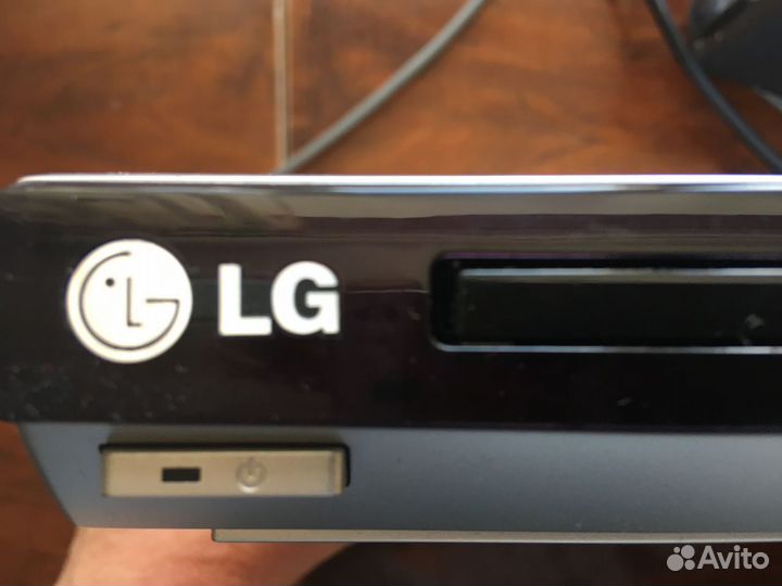 LG DVD проигрыватель модель ELD-800S