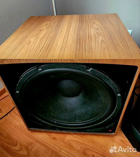 Hi-End 18 дюйм, 1000W Triad саб, Made in USA, 70кг