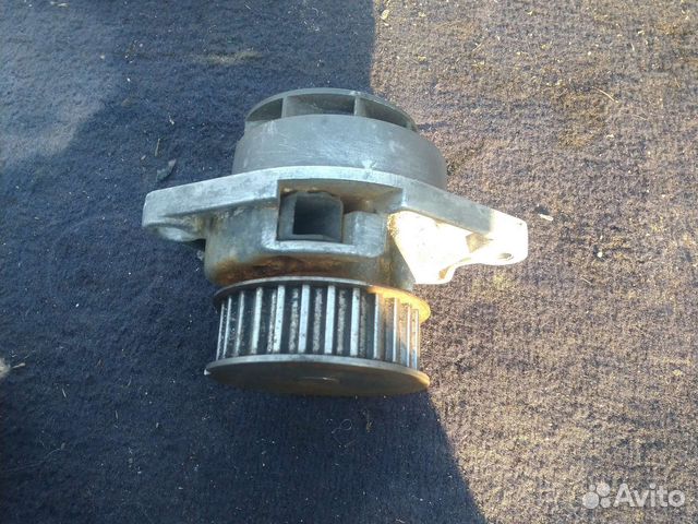 Помпа VW golf,polo,lupo,bora/skoda fabia 1.4L