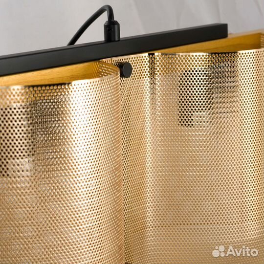 Люстра в прихожую современная