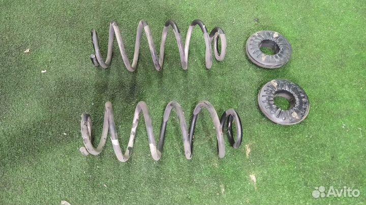 Пружины задние пара задние Suzuki Swift ZC31S