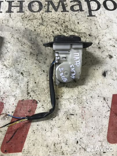 Замок багажника Nissan Pathfinder