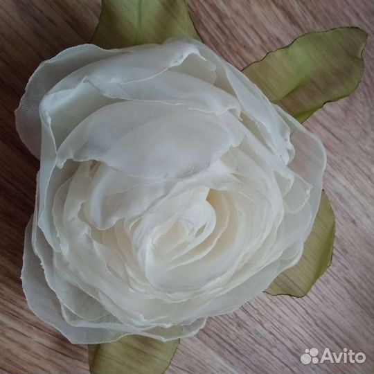 Изготовление украшений из искусственных цветов