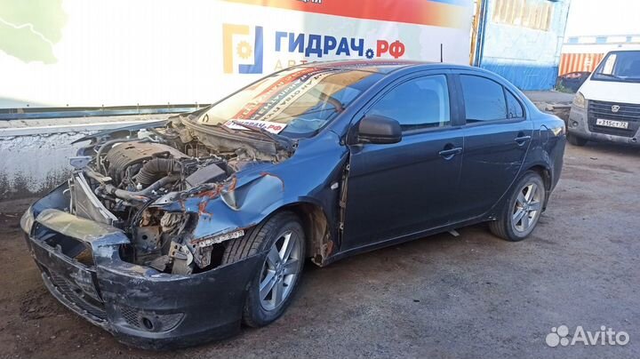 Педаль тормоза Mitsubishi Lancer X (CY) MN101625